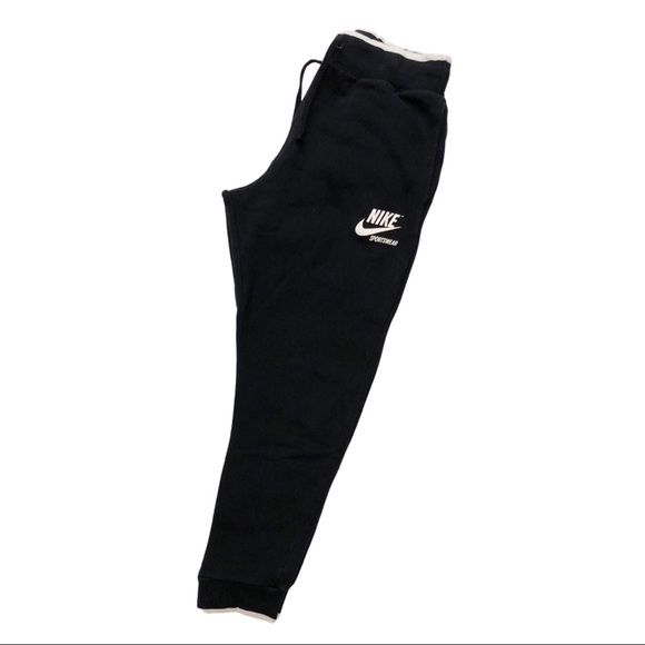 Nike tapered sweatpants - Picture 3 of 6